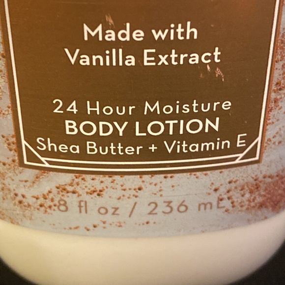 Warm Vanilla Sugar Body Lotion (Super Smooth) - Picture 3 of 4